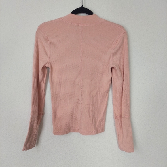 Utimately Free People The Rickie Long Sleeve Pull Over Top Size Meduim - Picture 6 of 8